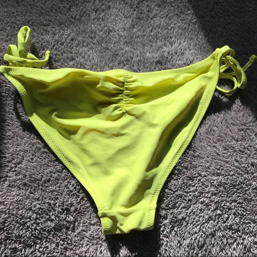 Neon yellow string bikini bottom - Picture 2 of 4